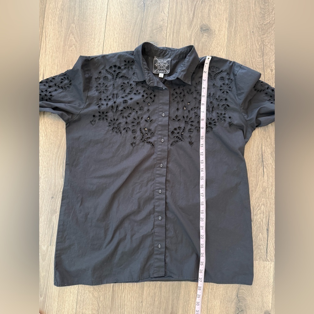 Johnny Was Jade Maricruz Button Down Shirt Black Eyelet Size Medium - Picture 9 of 10